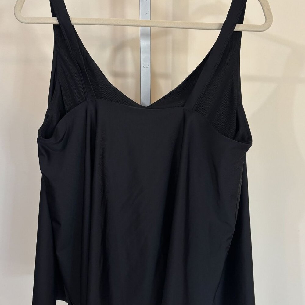 32 Degrees Cool Tank Top V-Neck Cami Black Built-in Cups Shelf Bra Shirt XL - Picture 4 of 10